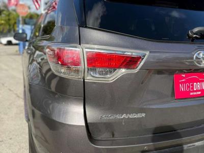 2016 TOYOTA Highlander in Miami, FL