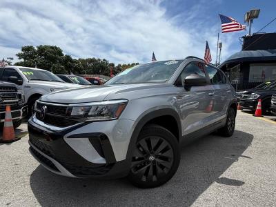 2024 VOLKSWAGEN Taos in Miami, FL