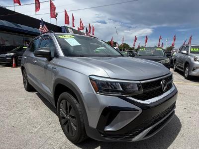 2024 VOLKSWAGEN Taos in Miami, FL