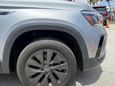 2024 VOLKSWAGEN Taos in Miami, FL